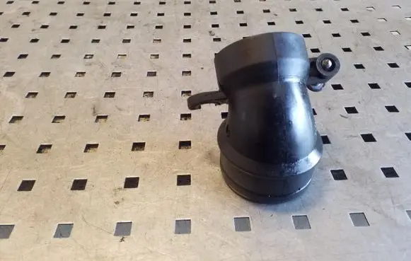 Seat Altea XL Air intake duct part 3C0129635