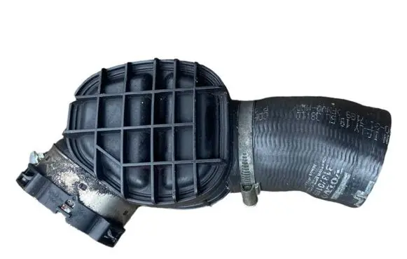 Volvo V40 Intercooler hose/pipe 31370189