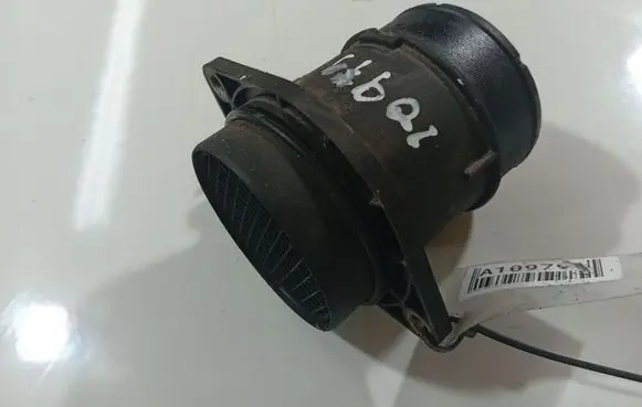 Hyundai i30 Mass air flow meter 9220930004