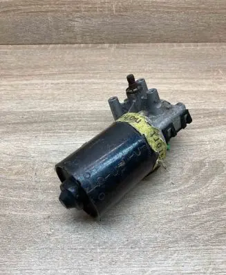 Audi A4 S4 B5 8D Wiper motor 8D1955113 0390241117