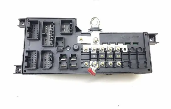Volvo XC90 Fuse module K3389