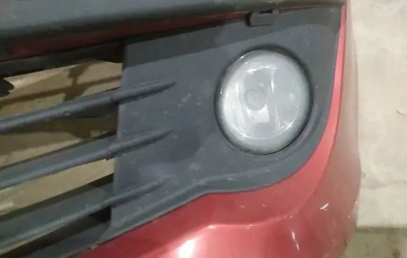Renault Clio III Front bumper lower grill 
