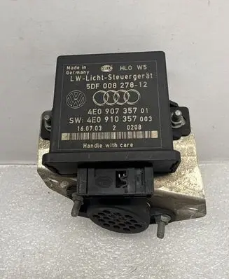 Audi A8 S8 D3 4E Light module LCM 5DF00827812 4E0907357 4E0910357