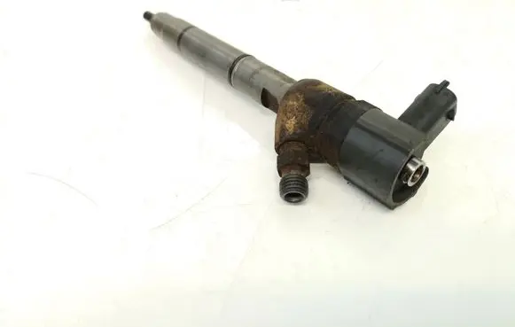 Hyundai ix35 Fuel injector 338002A800 0445110411