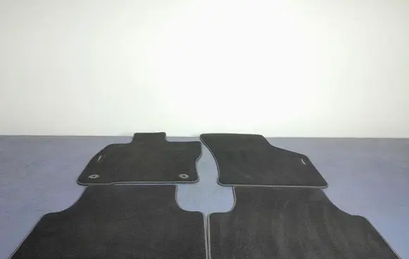 Nissan Atleon Front floor carpet liner 5302012111