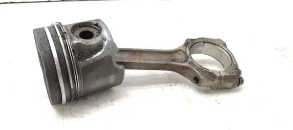 Citroen C5 Piston with connecting rod 