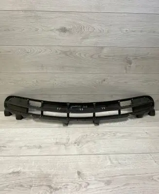 Front bumper lower grill