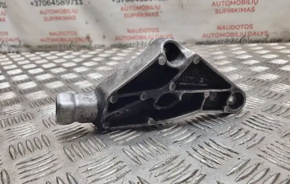 Audi A6 S6 C6 4F Engine mounting bracket 4F0199343K