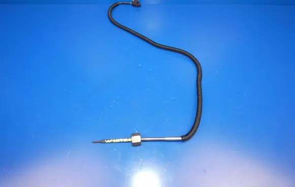 Mercedes-Benz C W205 Exhaust gas temperature sensor A0009058705