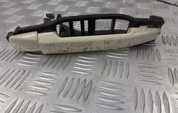 Mercedes-Benz E W210 Rear door interior handle 2108208210