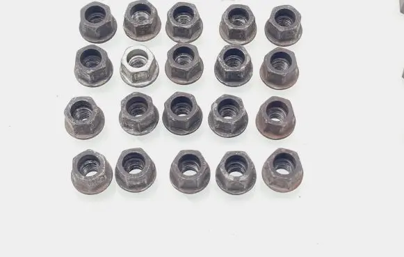 Opel Astra K Nuts/bolts 9598799 13331034