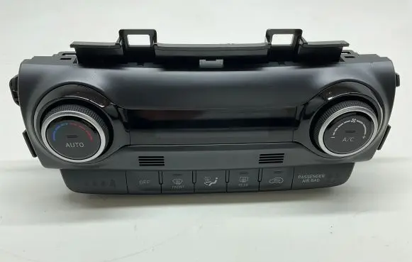 Hyundai Kona I Climate control unit C200367800 H223A
