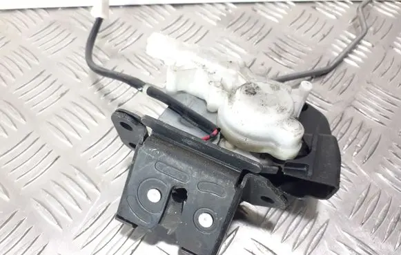 Tailgate/trunk/boot lock/catch/latch