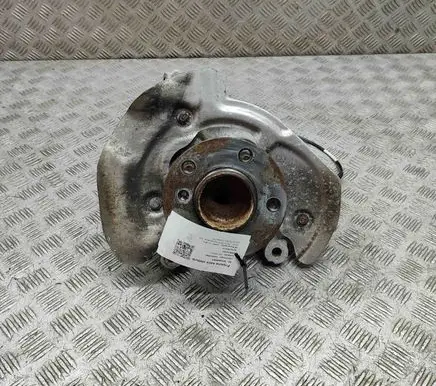 BMW i3 Front wheel hub 6852159