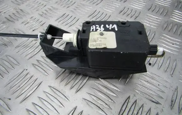 Mini One - Cooper R50 - 53 Central locking motor 7127872a102 7127872-a102