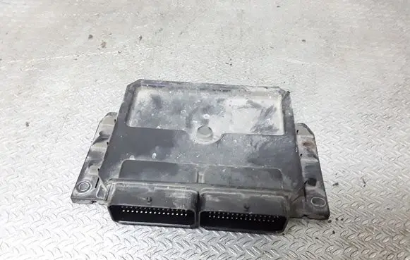 Renault Megane I Engine control unit/module 7700114873