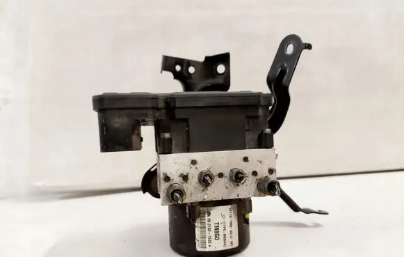 Honda Insight ABS Pump 57110-TM8-G010-M1