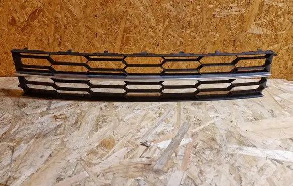 Skoda Superb B6 (3T) Front bumper lower grill 3T0853677
