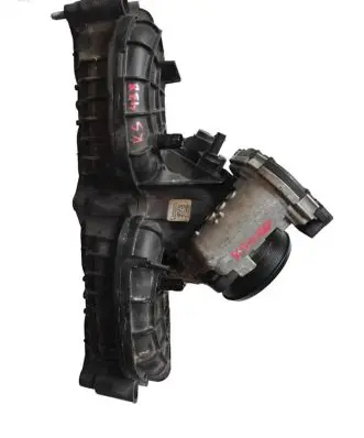 Mercedes-Benz A W176 Intake manifold A1330900537 A2761410125