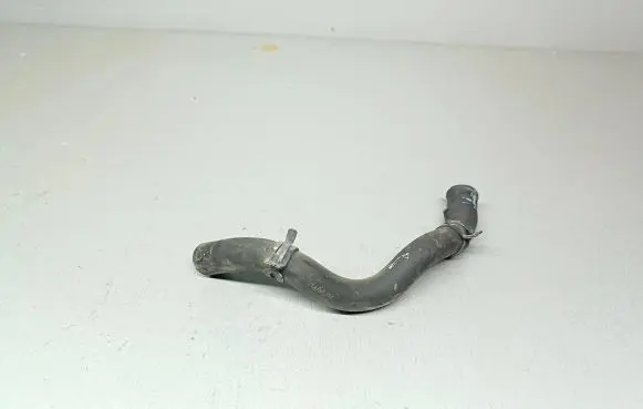 Coolant pipe/hose