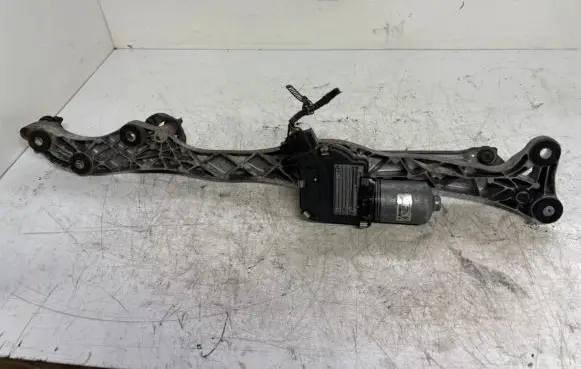 BMW 7 E65 E66 Front wiper linkage and motor 0390241868 6976728