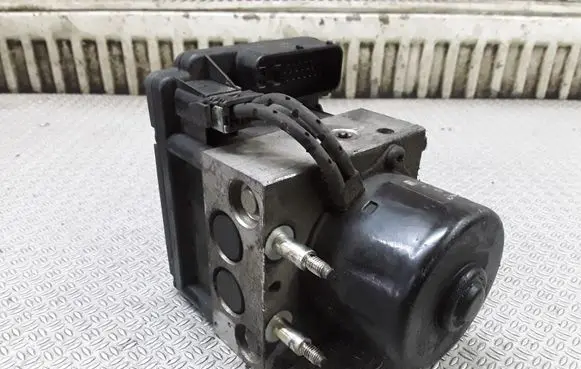 Volkswagen Golf IV ABS Pump 1J0907379G 10094903103