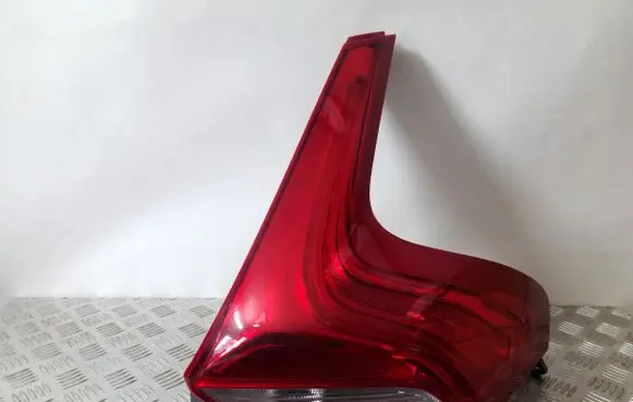 Volvo V40 Rear/tail lights 31283340 21220201