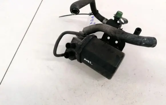 Acura MDX I Vacuum air tank 