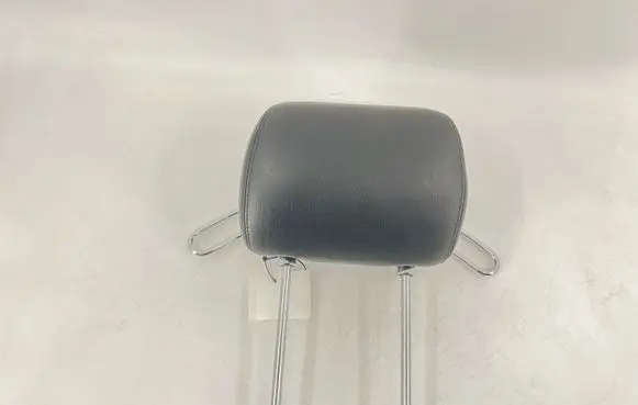 Mercedes-Benz ML W163 Front seat headrest 