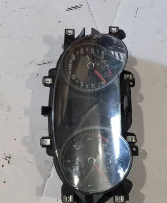 Volkswagen Touran III Speedometer (instrument cluster) 5TA920741B