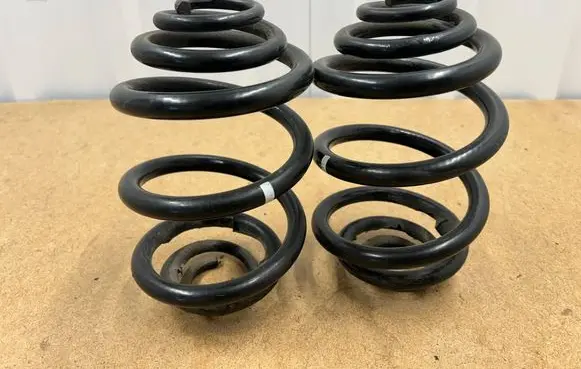 BMW 3 E46 Front coil spring 33536756973 6756973