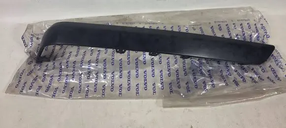 Volvo V70 Rear bumper trim bar molding 39991971