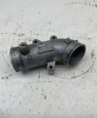 Volvo S60 Intercooler hose/pipe 08631538