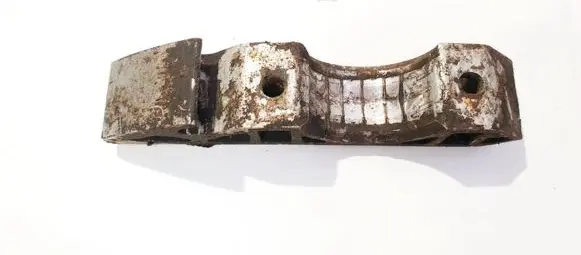 Volkswagen Touareg I Sway bar bush bracket, front 7l0411063b