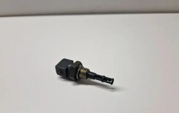 BMW 7 E65 E66 Intake air temperature sensor 2243946