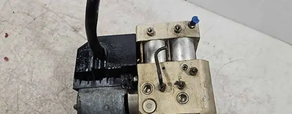 Mercedes-Benz SL R107 ABS Pump 0024312012 26570319 0265202005