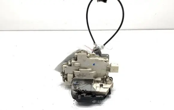 Audi A4 S4 B7 8E 8H Front door lock 8E1837016AA