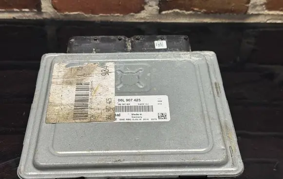 Audi A4 S4 B9 8W Engine control unit/module 06L907425