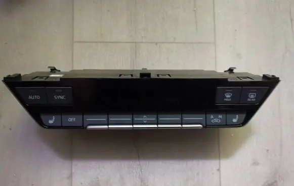 Audi Q4 Sportback e-tron Climate control unit 89A820043A