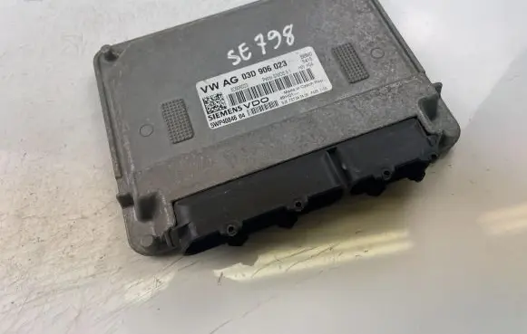 Skoda Fabia Mk1 (6Y) Engine control unit/module ECU 03D906023