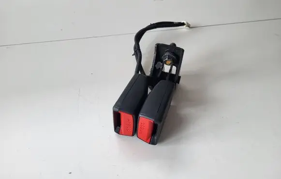 KIA Pro Cee'd II Rear seatbelt buckle 20130228