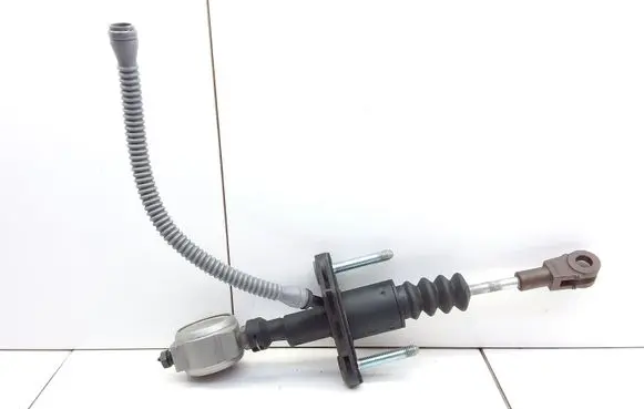 Clutch slave cylinder