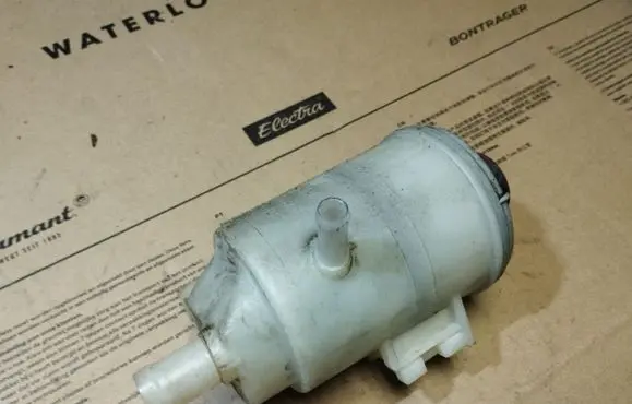 Honda FR-V Power steering fluid tank/reservoir