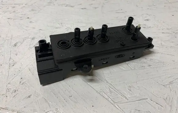 Mazda 6 Seat control switch XR8314 7W4T14
