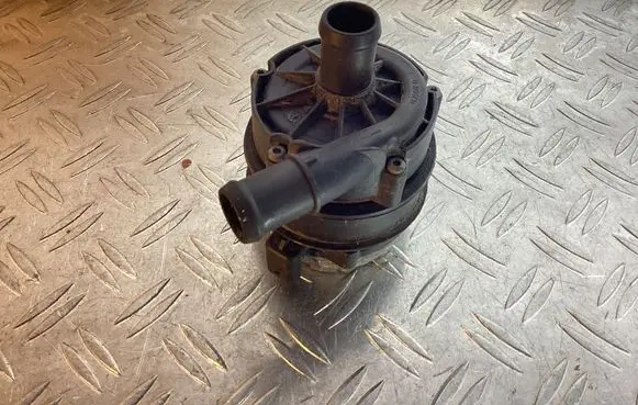 Skoda Superb B8 (3V) Electric auxiliary coolant/water pump 0392024006 04L965567A