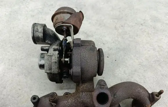 Dodge Caliber Turbo 03G253014J
