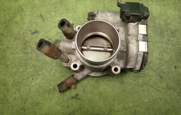 Hyundai i30 Throttle body valve