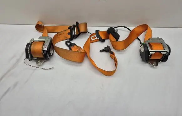 Mercedes-Benz Sprinter W906 Front seatbelt A9068602685 A9068603085 9068602685