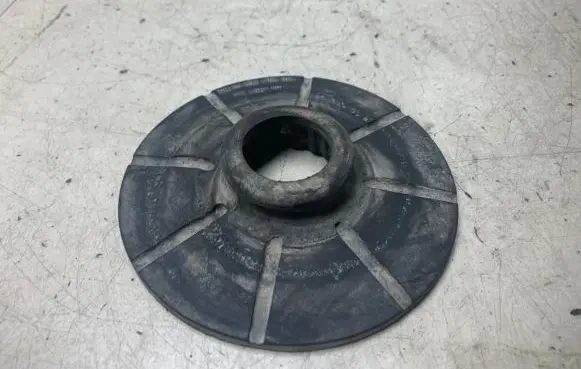 Opel Insignia A Front coil spring rubber mount 90538496
