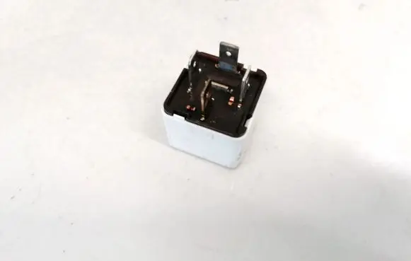 Opel Signum Other relay 24438885